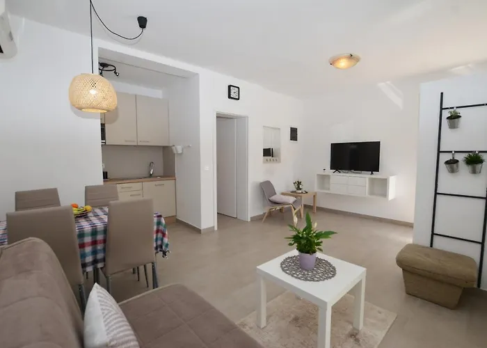 아파트 M&n 로비니